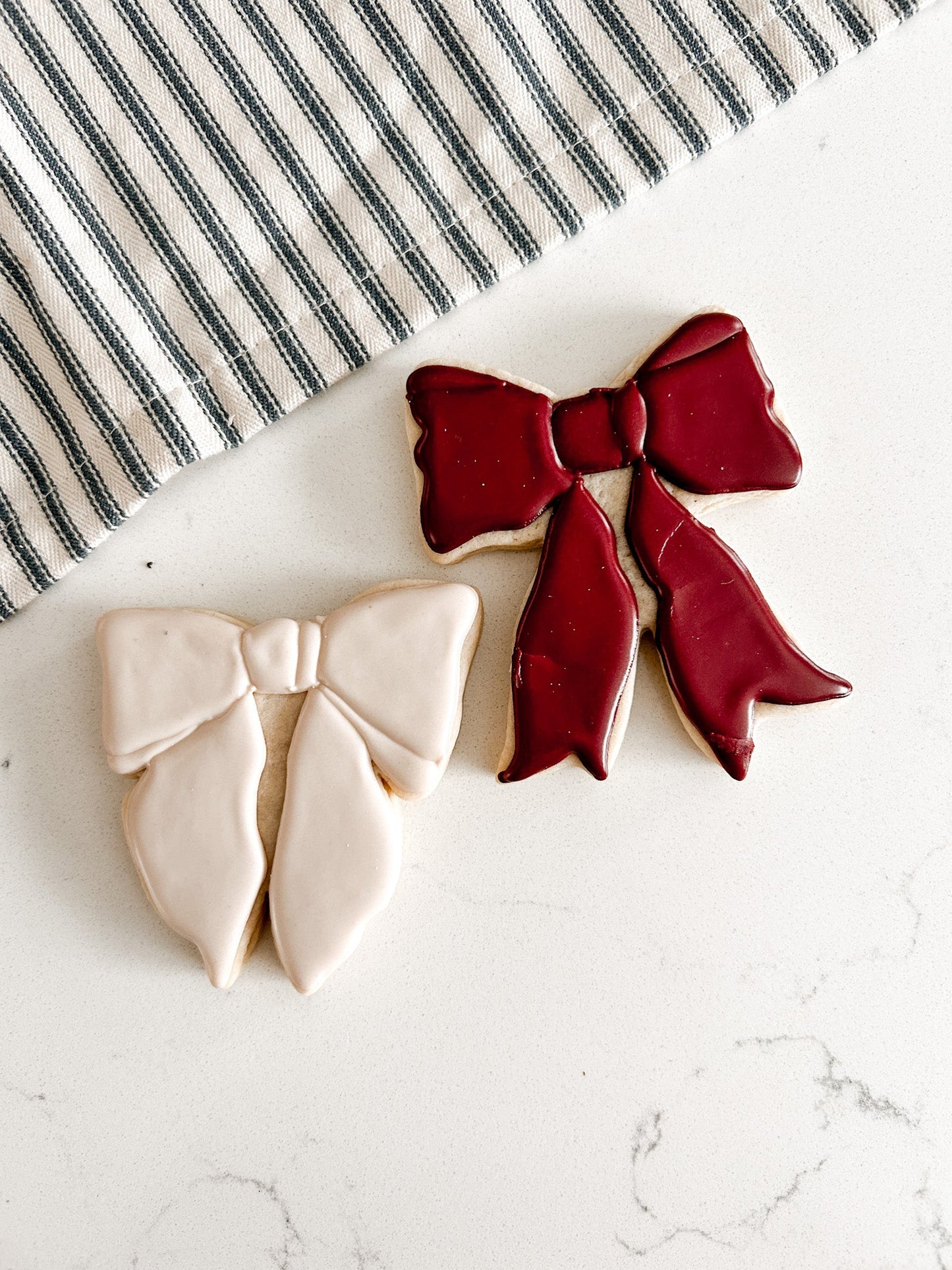 Kelowna - Bows (Set of 2) - The Cake Mama