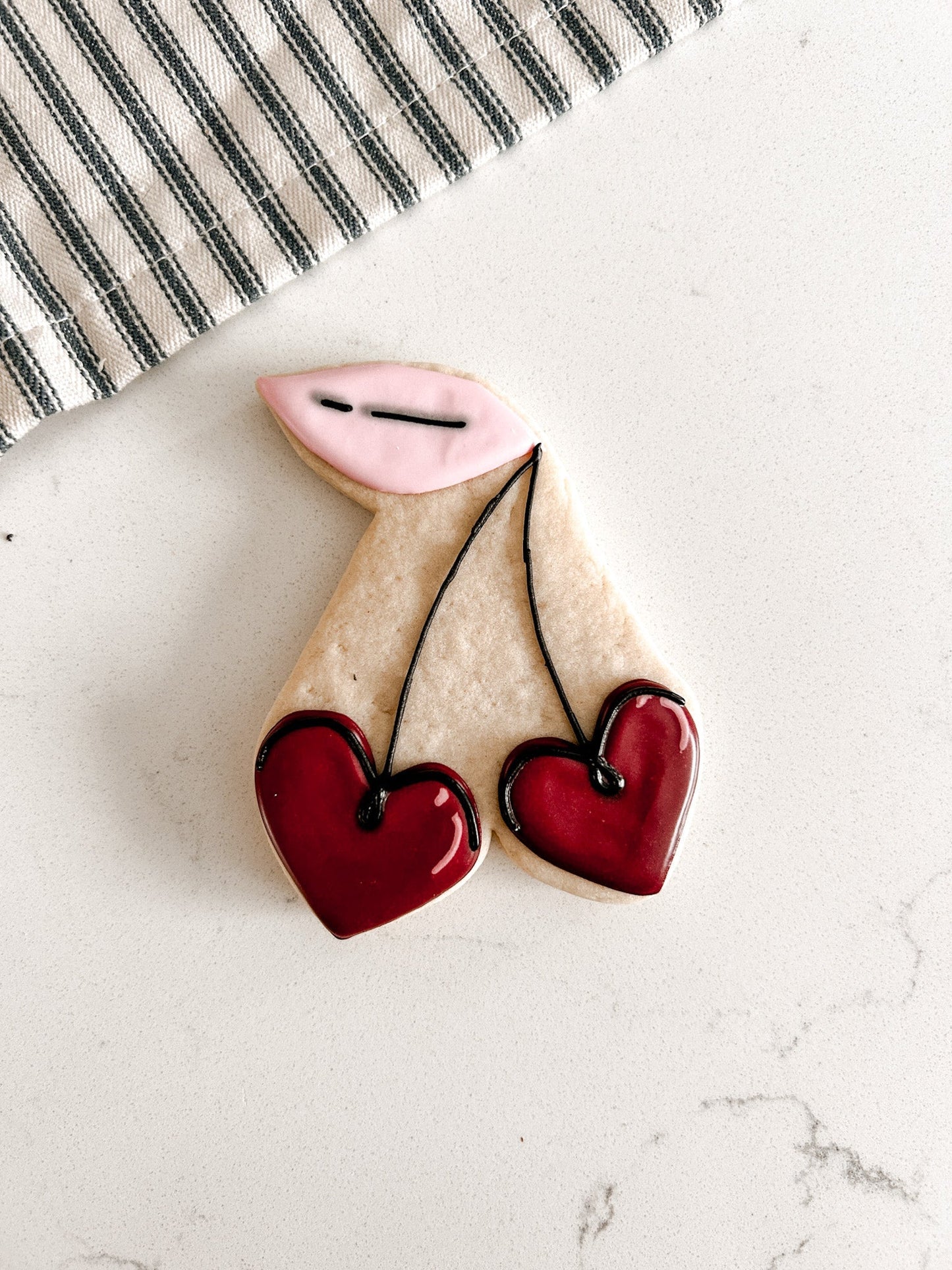 Kelowna - Heart Cherry - The Cake Mama