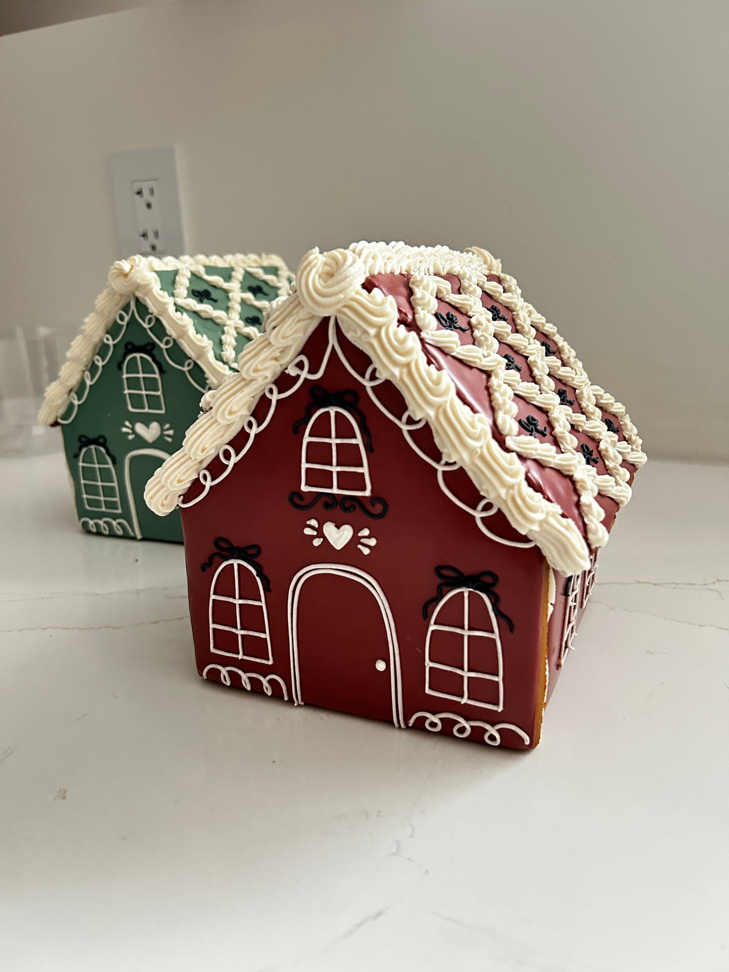 Decorated Gingerbread House Workshop
